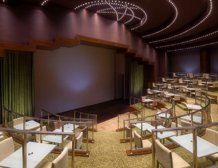 Амфитеатр - «Novotel Fit Krasnaya Polyana» / «Новотель Фит Красная Поляна» отель (бывш. «Novotel Congress»)