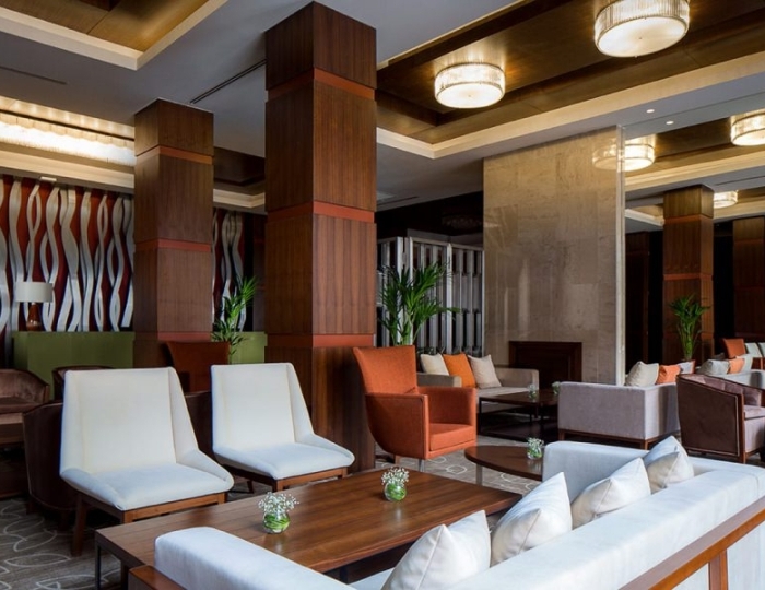 Лобби-бар - «Novotel Fit Krasnaya Polyana» / «Новотель Фит Красная Поляна» отель (бывш. «Novotel Congress»)